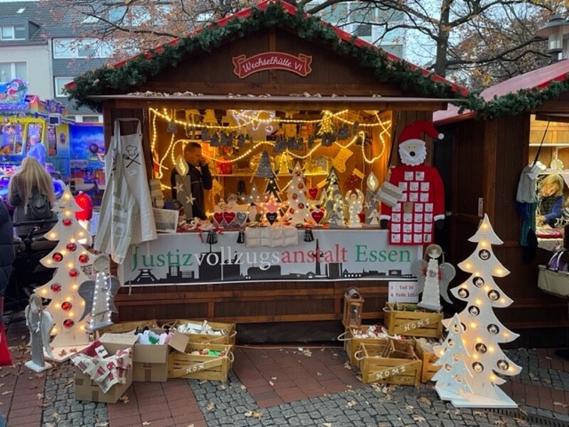 Weihnachtsmarktstand der JVA Essen in Essen Steele